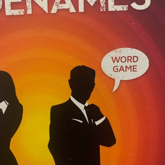 New Codenames Game 2-8 Players Popular English - Picture 6 of 11